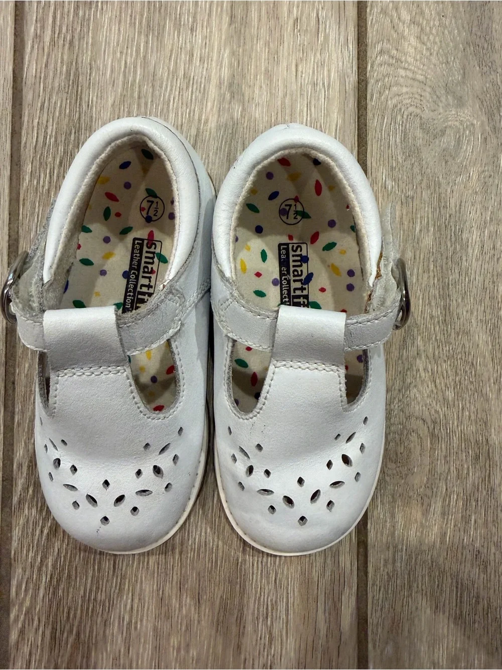 smartfit White Girls’ Mary Jane Dress Shoes with Buckle